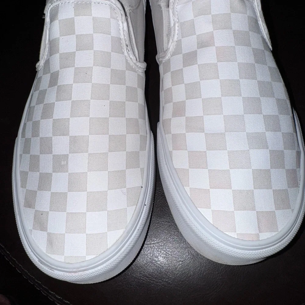 Vans White and Gray Checkered Athletic Shoes - Picture 2 of 6